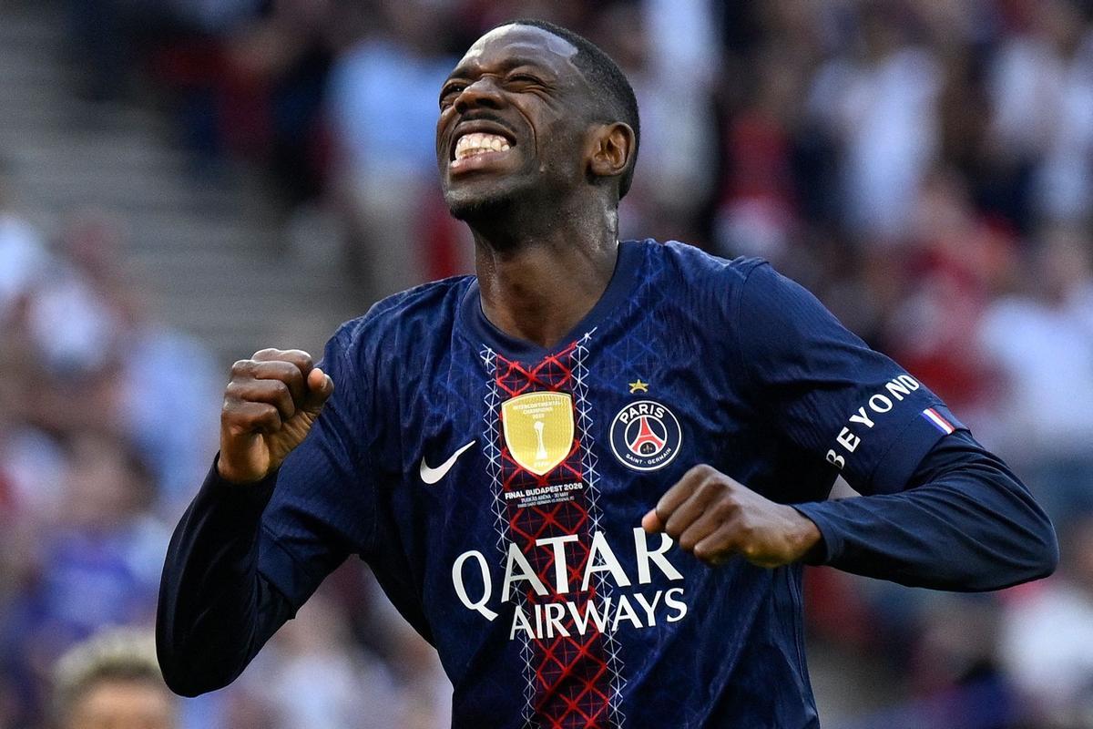 Ousmane Dembélé celebra el gol de penalti que supuso el 1-1.