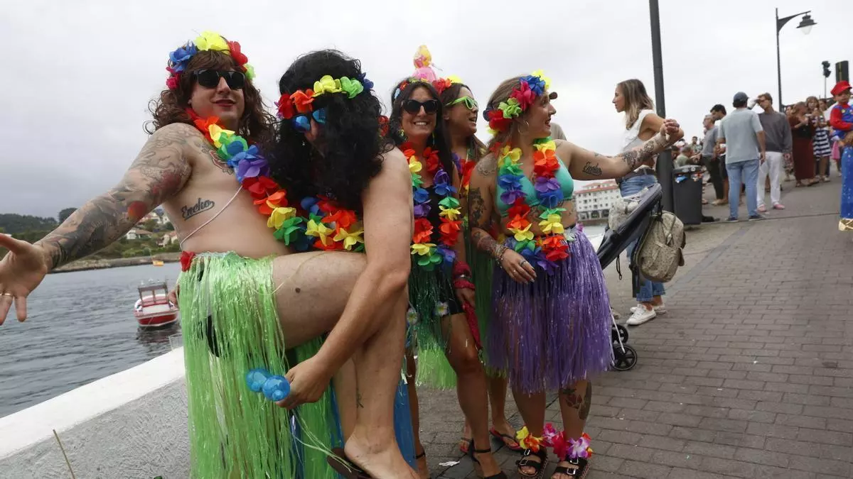 Antroxu tropical en Luanco: "Lo mejor es que permite jugar con la ropa y los complementos sin pensar en el frío"