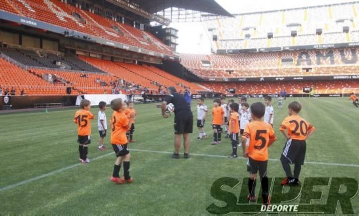 Si participaste en 'Yo pisé Mestalla' búscate en nuestra galería del martes