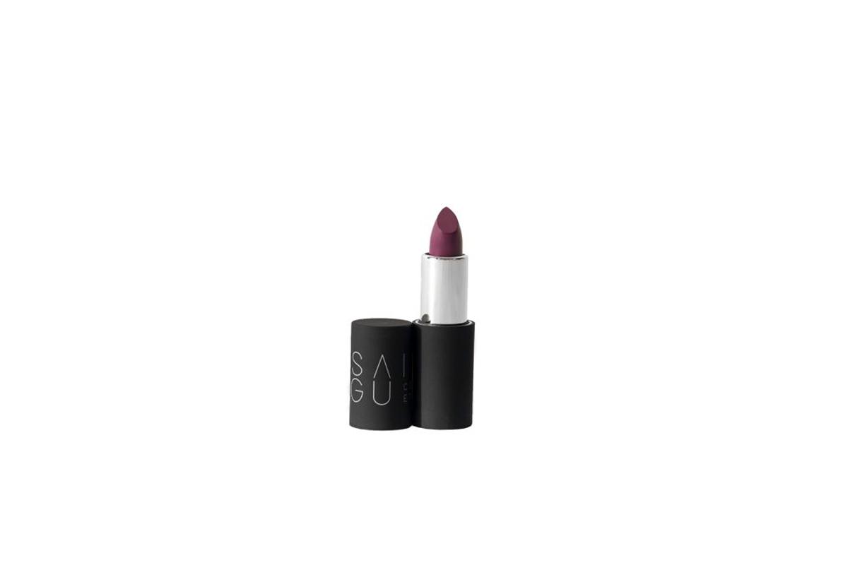 Pintalabios violeta de Saigu Cosmetics. (Precio: 19 euros)