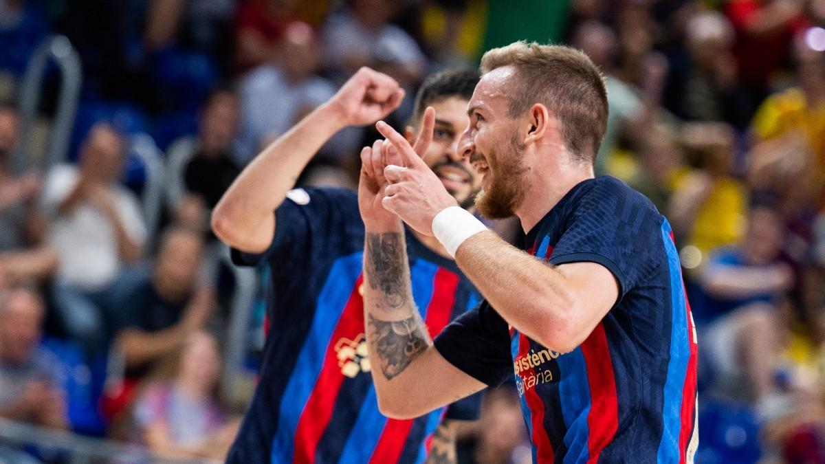 Catela y Sergio González celebran uno de los goles