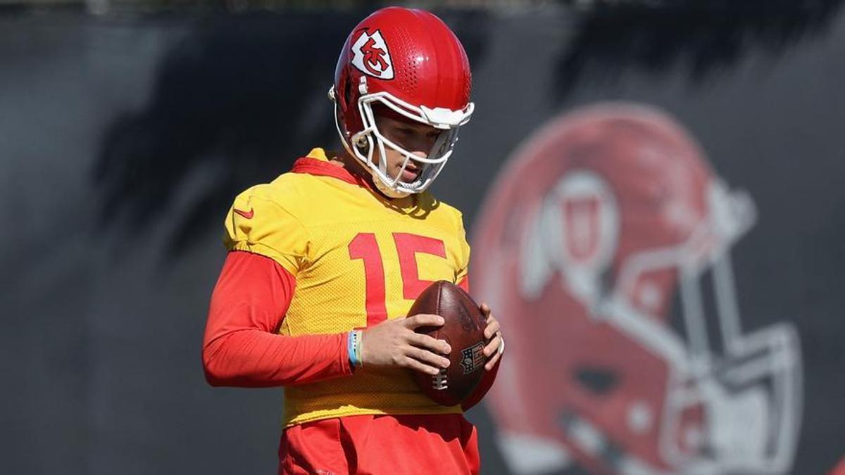 Patrick Mahomes, el 'quaterback' de Kansas, en un entrenamiento.