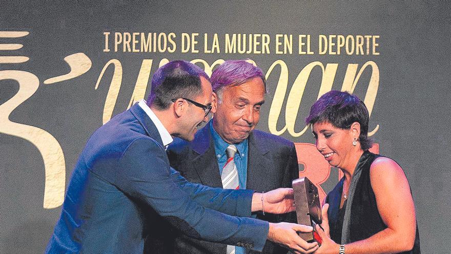 La tenista Carla Suárez, distinguida en los Premios de la Mujer en el Deporte
