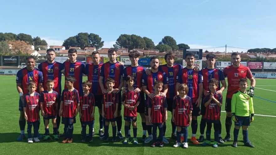 L’Escala, amb jugadors del prebenjamí C, el diumenge. | FC L’ESCALA