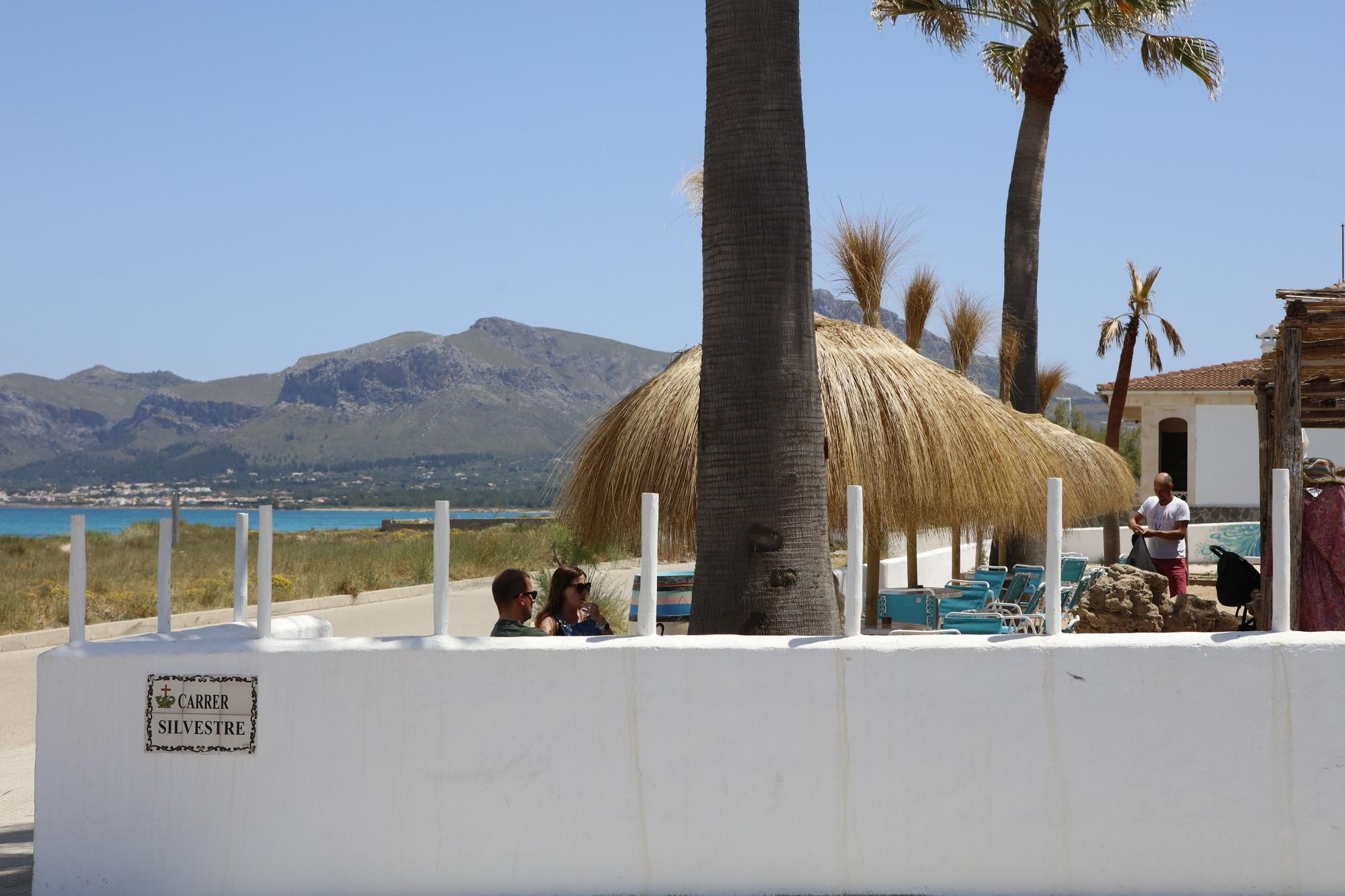 Son Serra de Marina auf Mallorca: Urlaubsfeeling am Naturstrand ohne Massenabfertigung