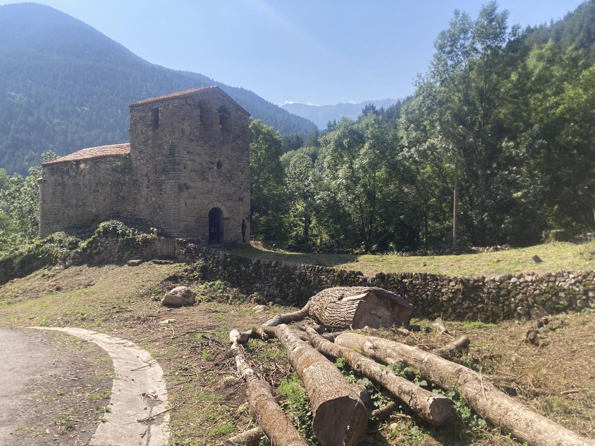 L'església de Sant Martí de Víllec, a la vall de Bastanist
