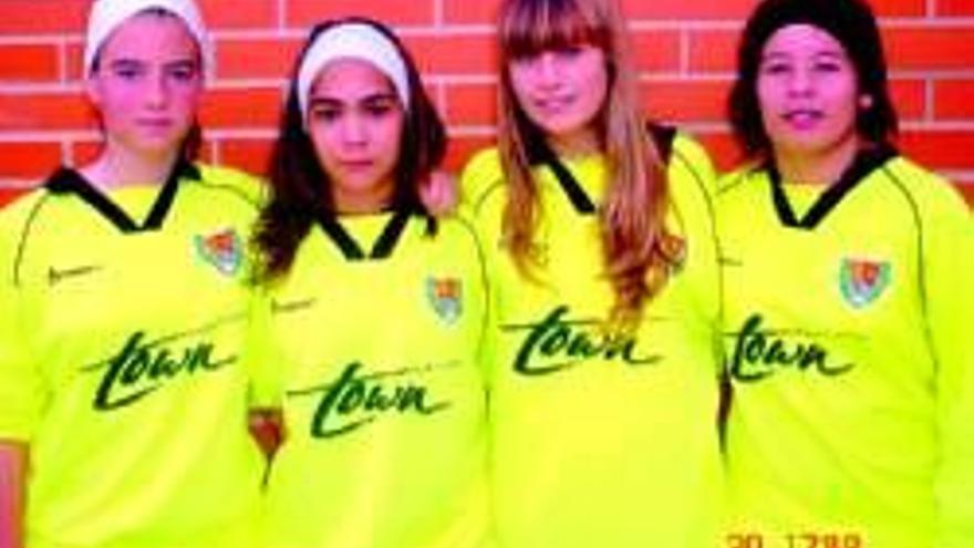 Cuatro jóvenes promesas de fútbol aragonés femenino