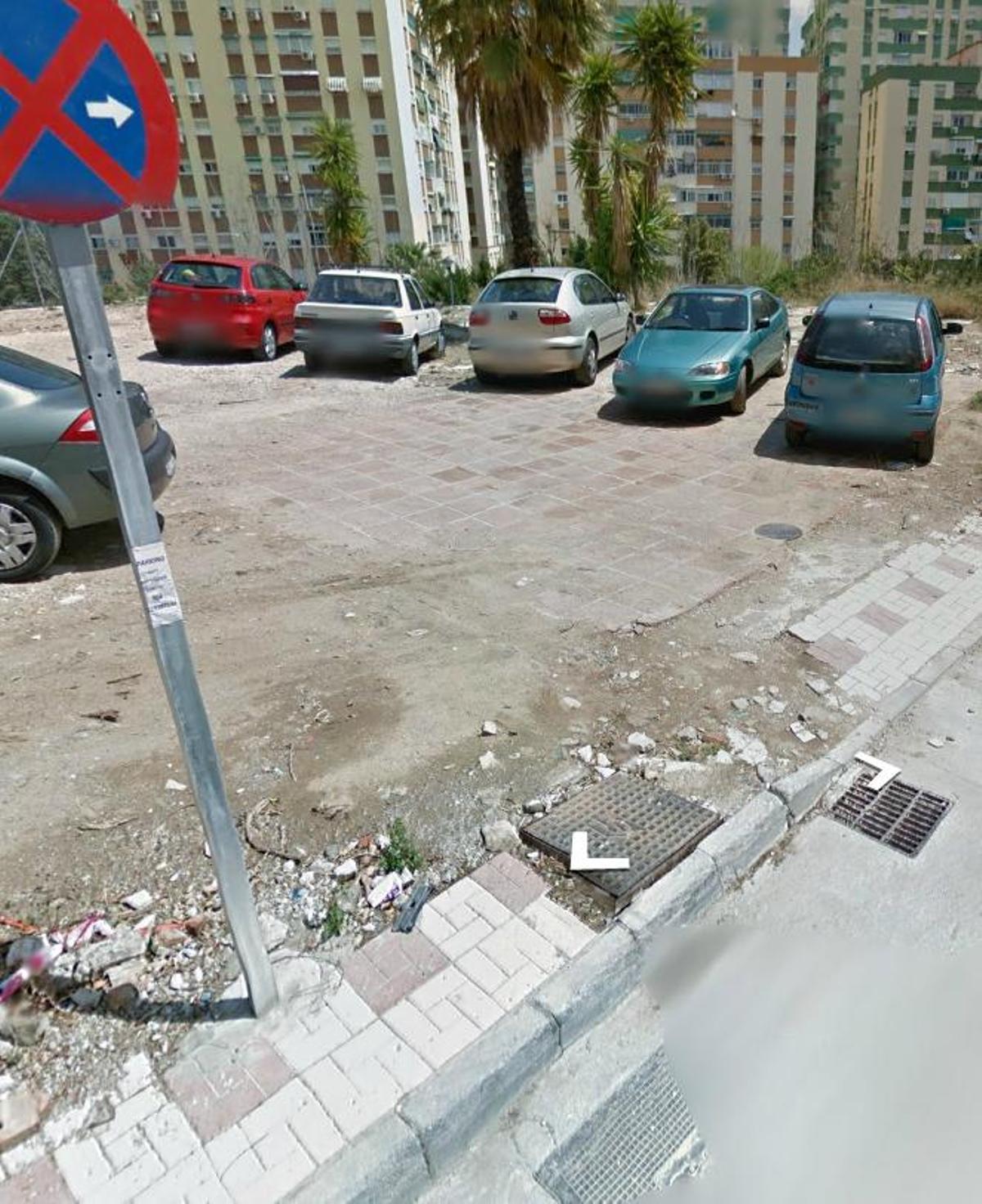 Aspecto de un tramo de la calle Guatemala, apenas sin urbanizar.