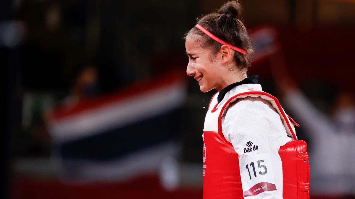 Adriana Cerezo, plata en taekwondo, primera medallista española