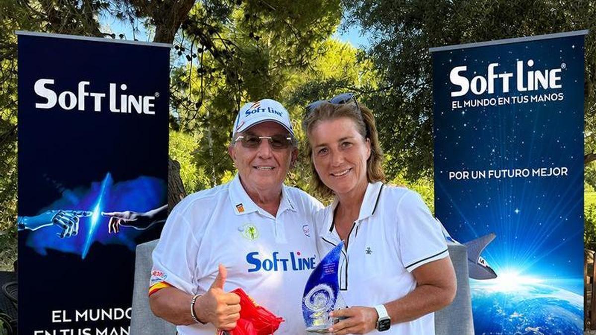 Uta Krautwurst posa tras vencer en la segunda categoría.