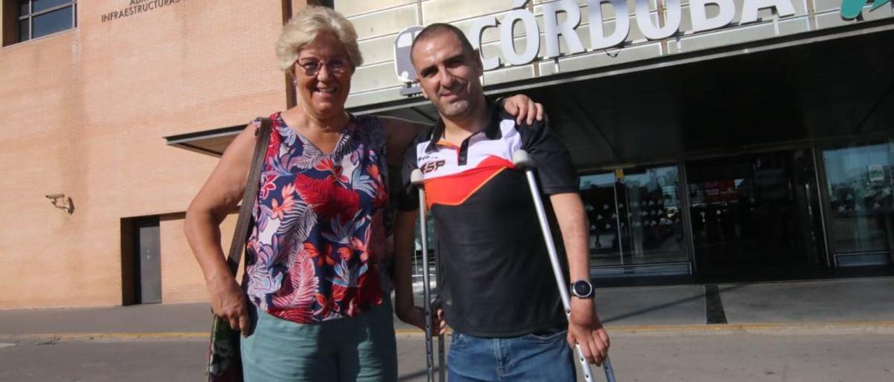 Esperanza Jaqueti y Miguel Ángel Martínez Tajuelo, antes de poner rumbo a Madeira.