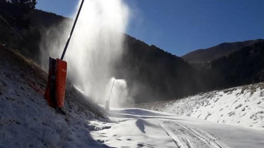 L&#039;estació d&#039;esquí de La Molina ahir, el dia abans de l&#039;obertura d&#039;aquesta temporada.