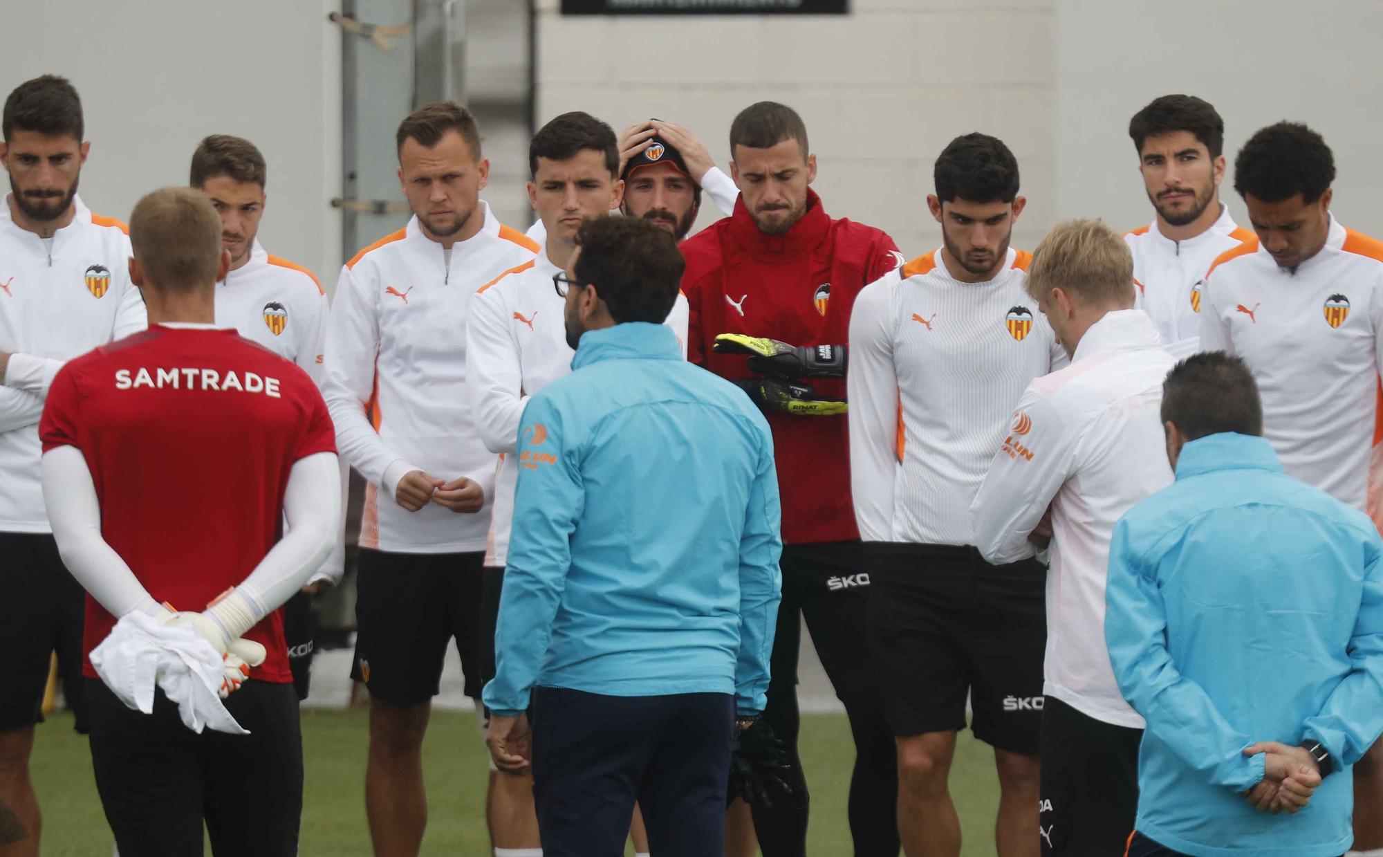 Última sesión antes del partido frente a la Real Sociedad para el Valencia