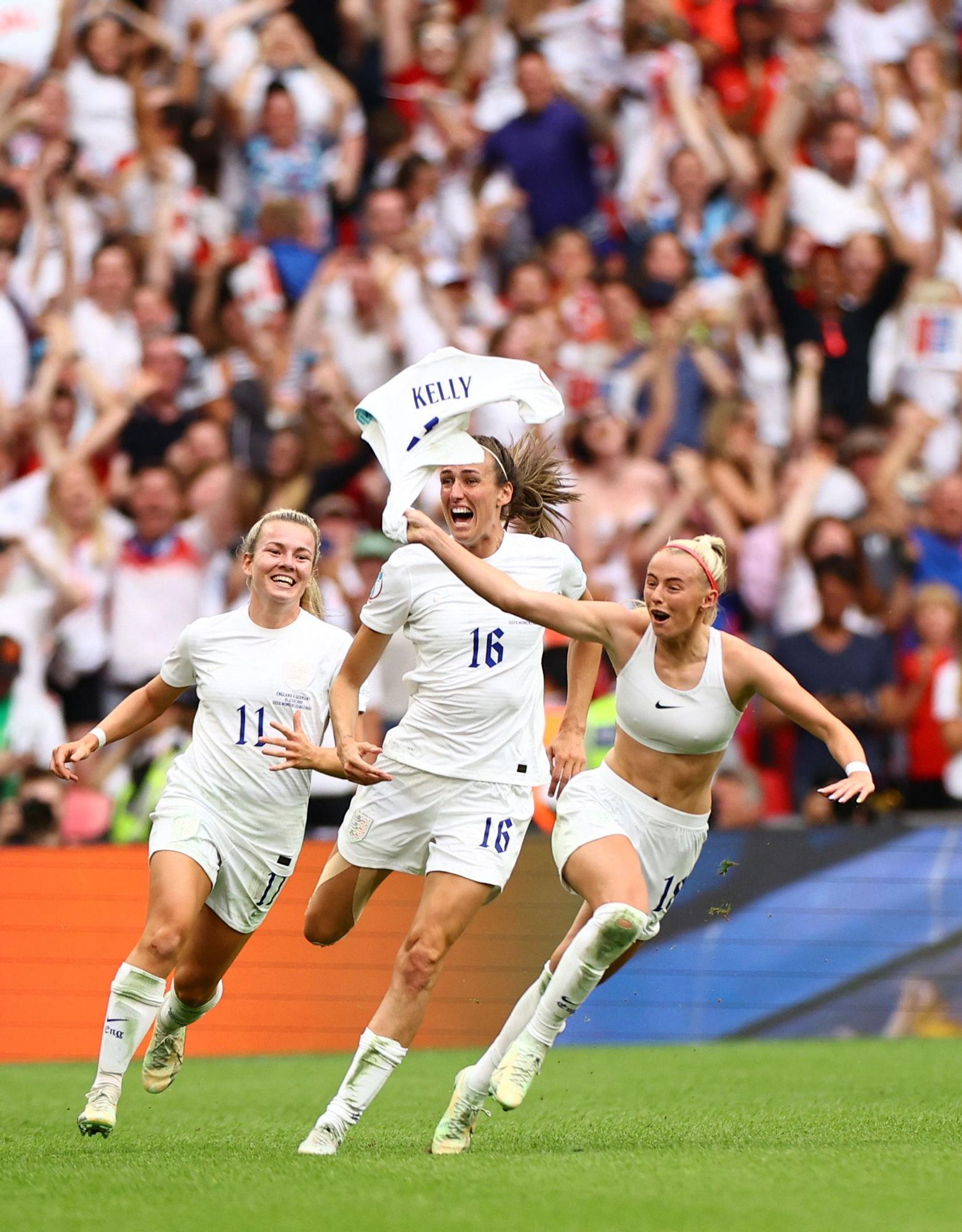 Así ha sido el gol de Kelly para que Inglaterra gane la Eurocopa Femenina