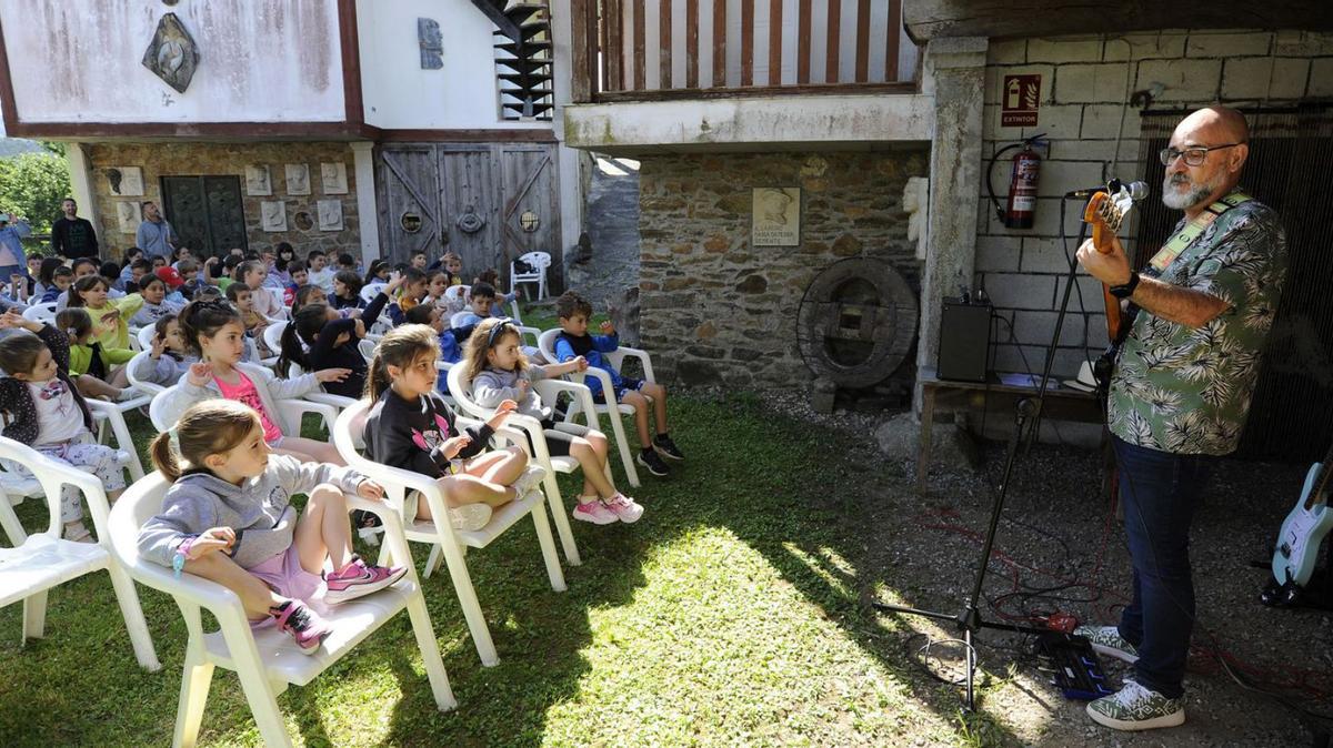 A Solaina de Piloño acolle un concerto de Francisco Castro | BERNABÉ/JAVIER LALÍN