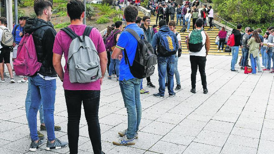 Estudiantes que se presentaron a la última convocatoria de junio de la Ebau en el Campus de Tafira.