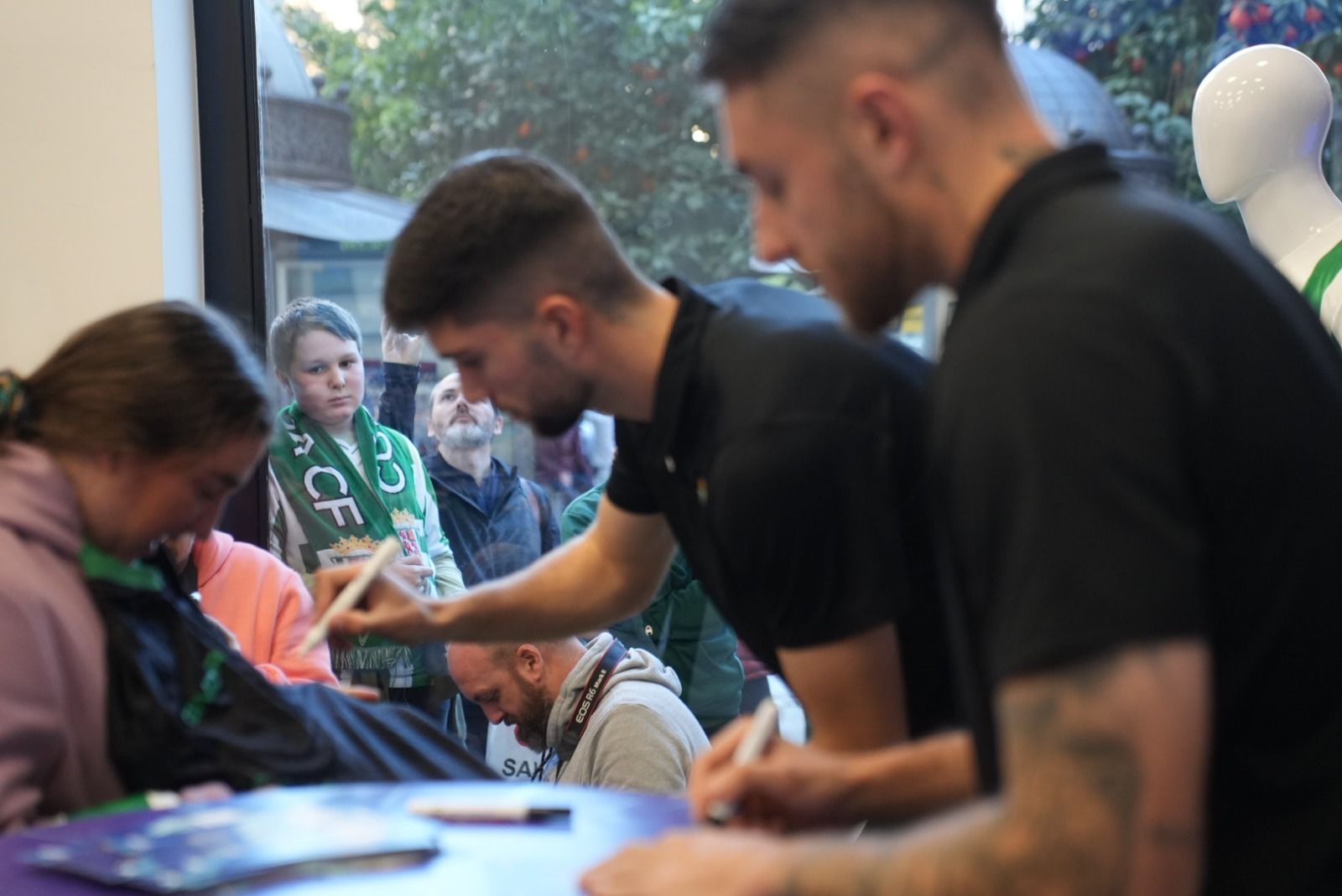 Antonio Casas y Theo Zidane desatan la 'cordobamanía'
