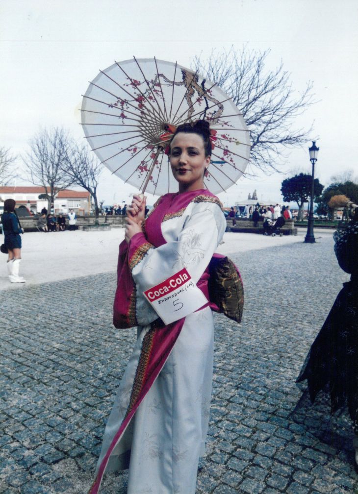 Imágenes correspondientes al carnaval de 2003 divulgadas por el Concello de O Grove