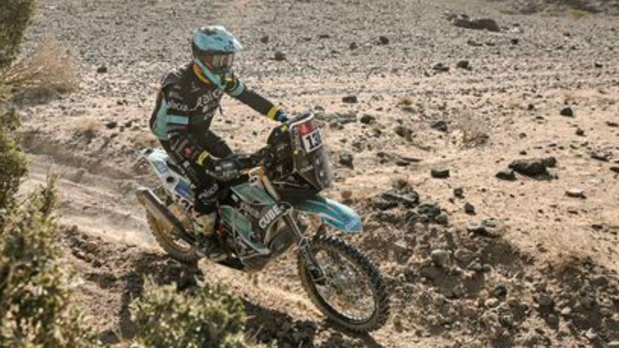 Merichal arregló su moto y corrió la tercera etapa del Rally Dakar