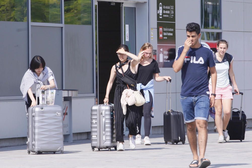 Interrompuda la circulació de trens a la línia d'AVE entre Barcelona i Figueres