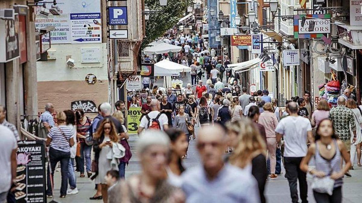 Deutlich mehr Ausländer als Spanier sind im Jahr 2022 nach Mallorca gekommen.