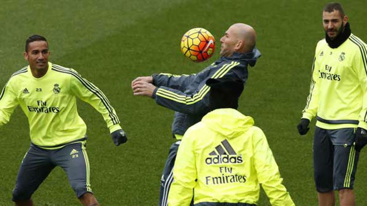 Zinedine Zidane en el rondo del Real Madrid