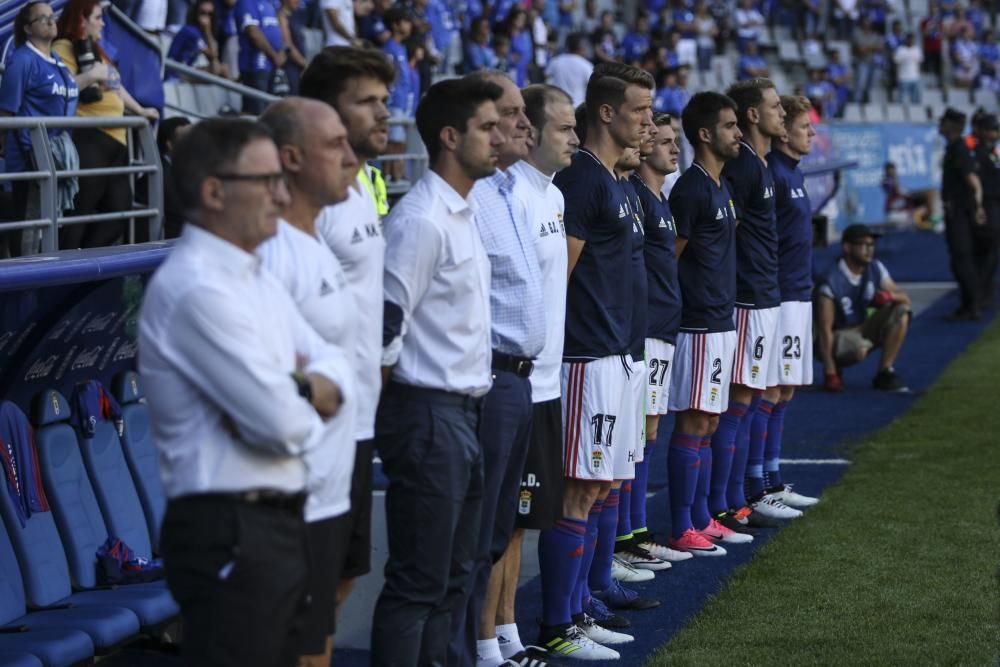 El partido entre el Real Oviedo y el Rayo Vallecano, en imágenes