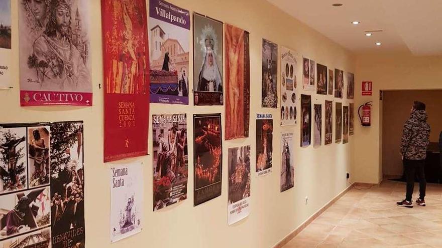 Exposición de carteles de Semana Santa en Villaralbo, organizada por la banda Jesús Nazareno.