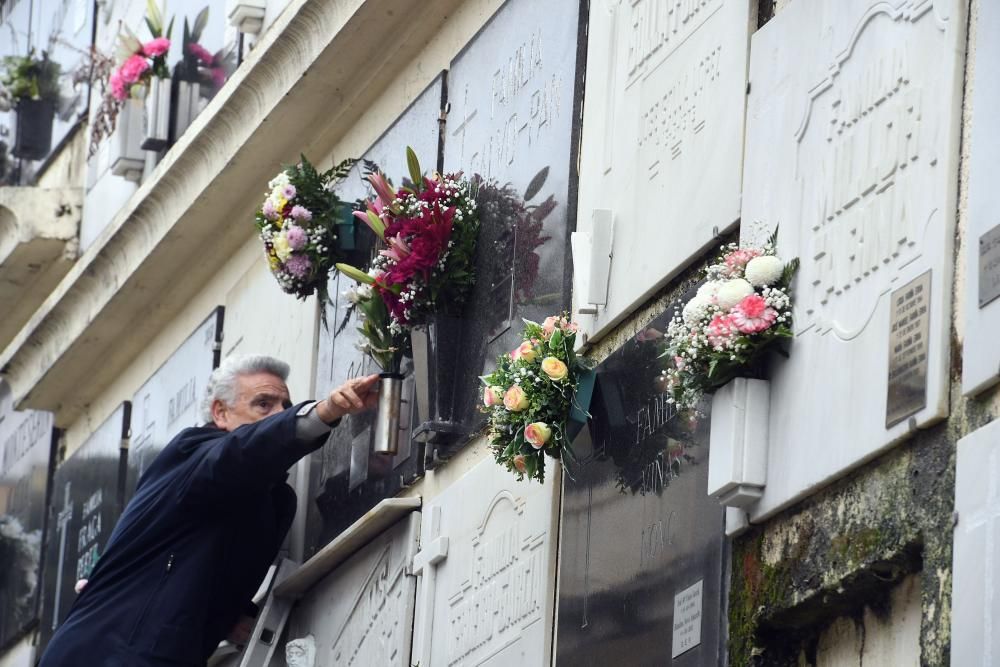 Día de todos los Santos en el cementerio de San Amaro