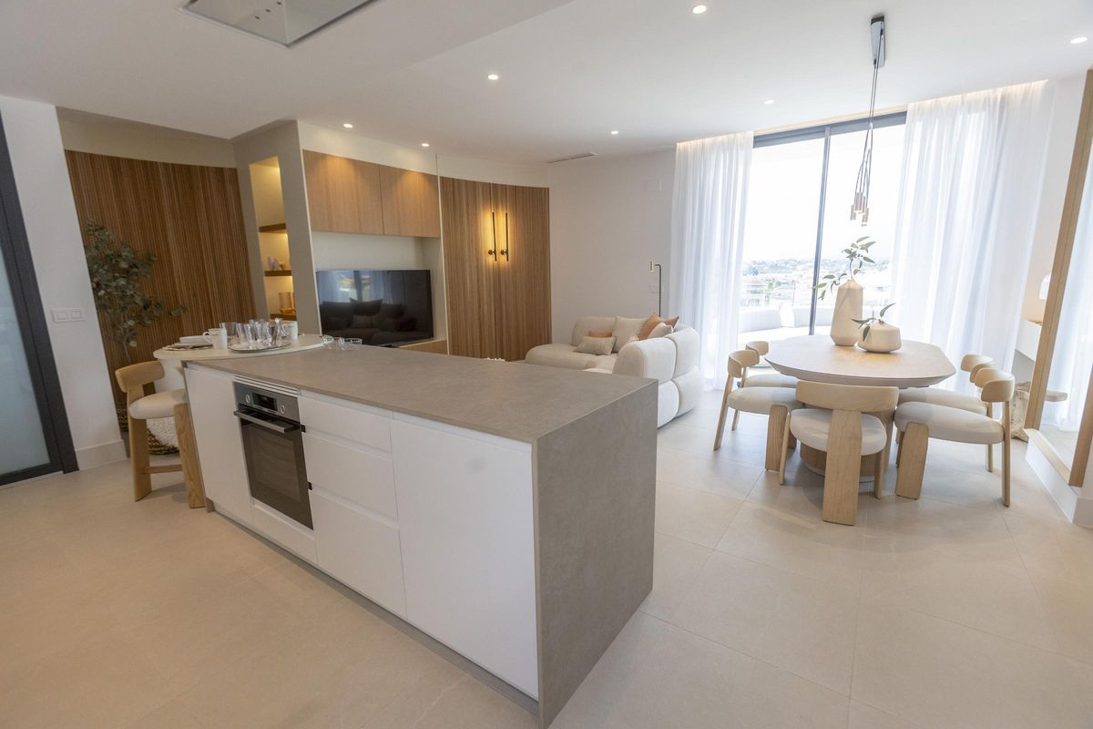 Los apartamentos turísticos ofrecen amplitud sin artificios, luz natural que entra a raudales y una distribución fluida.