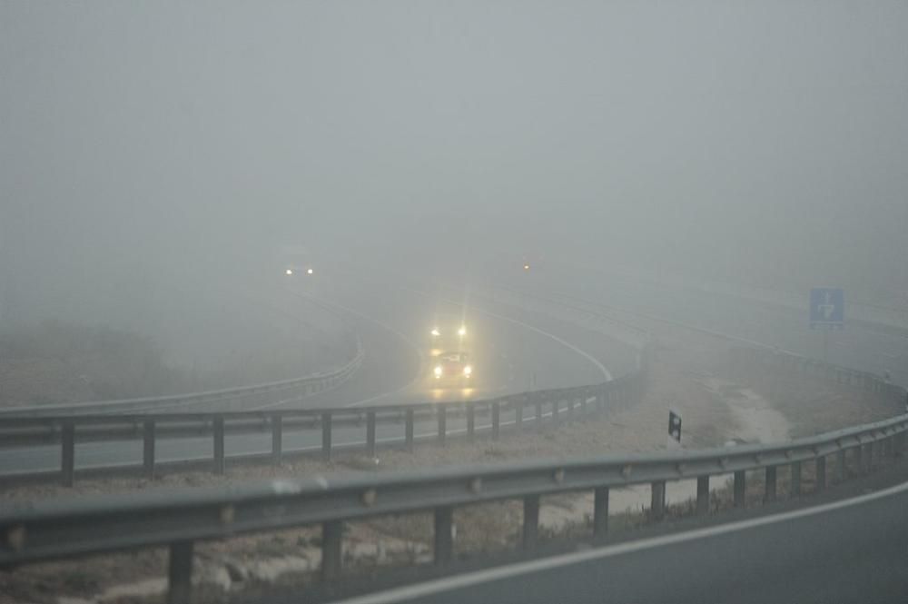 La niebla no deja ver el domingo por la mañana en Murcia