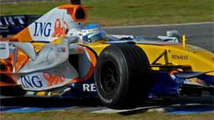 Alonso, el más rápido en los entrenamientos de Jerez