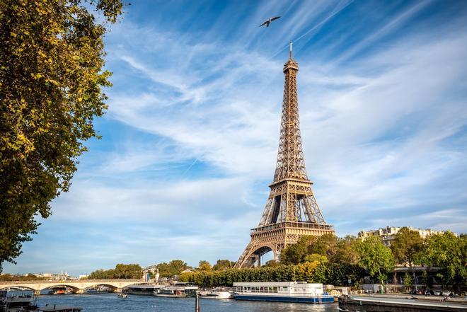 Torre Eiffel, Sena, Paris, películas y series, Emily in Paris
