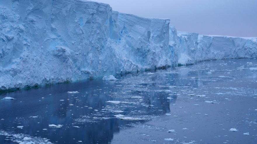 El mayor glaciar del mundo empezó a fundirse en 1940 y puede elevar el mar 65 centímetros