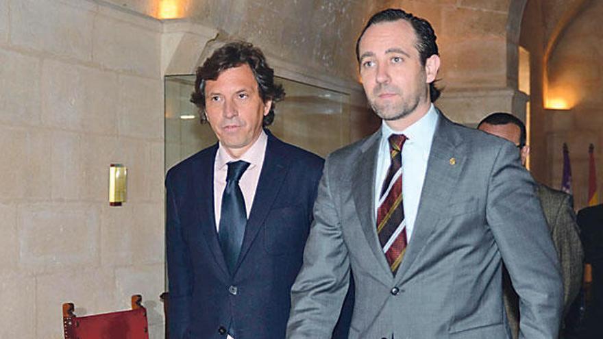 Mateo Isern y José Ramón Bauzá en un encuentro mantenido en el Consolat.