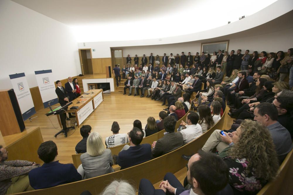 Toma posesión del presidente del Consejo de Estudiantes de la UA