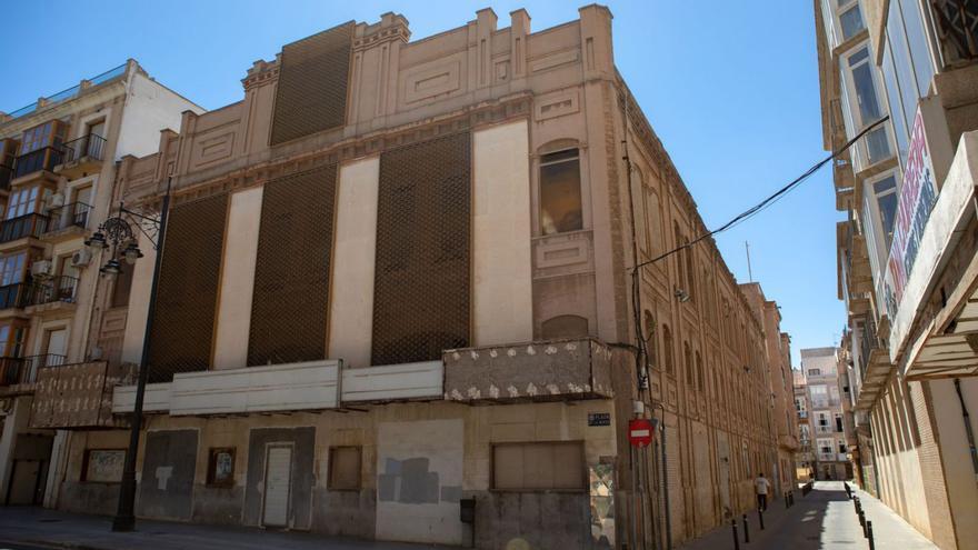 La alcaldesa de Cartagena denuncia que el retraso del Cine Central se debe a intereses políticos
