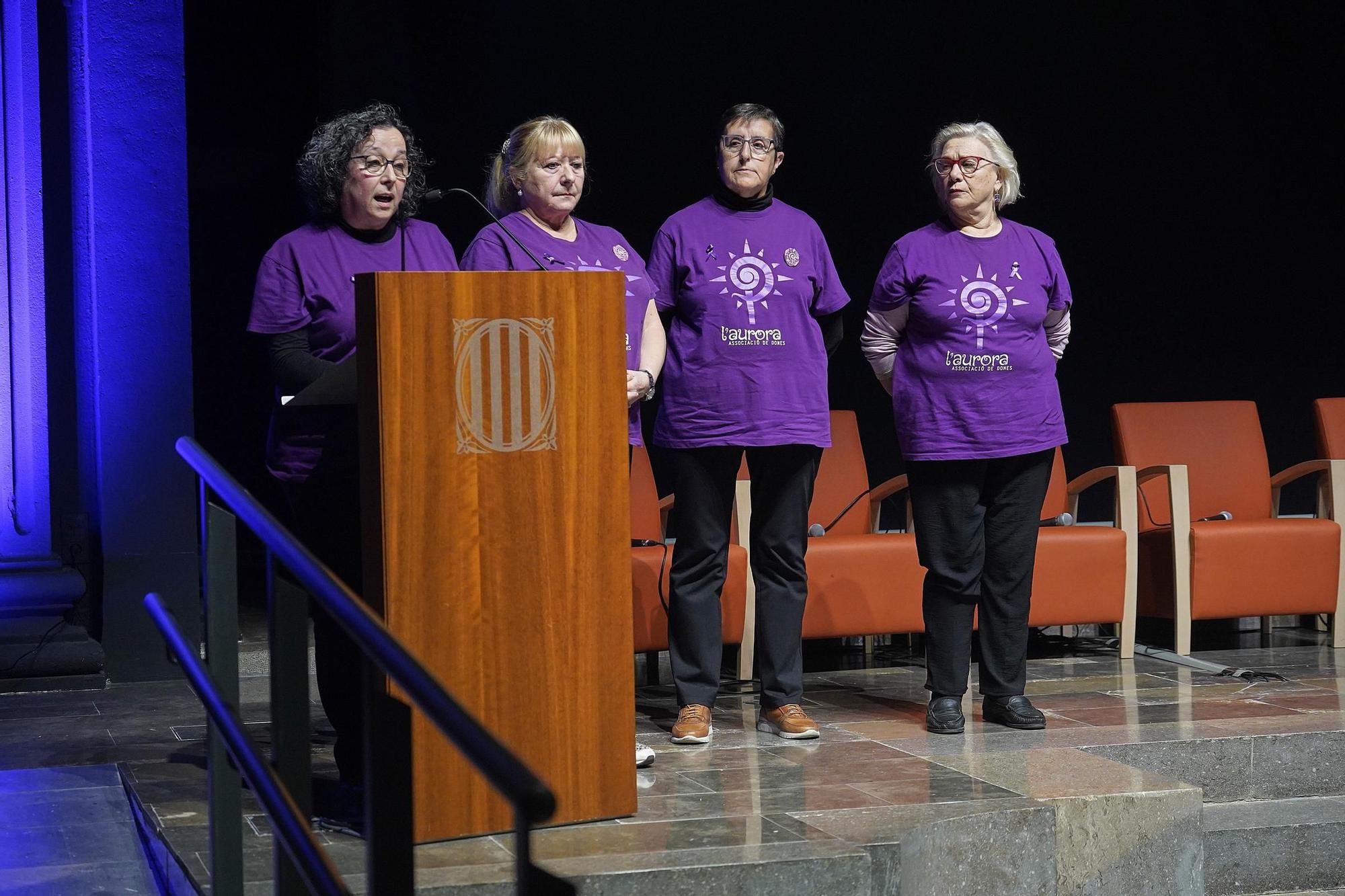 Les millors imatges de l'Acte institucional amb motiu del Dia Internacional per a l'Eliminació de la Violència vers les Dones