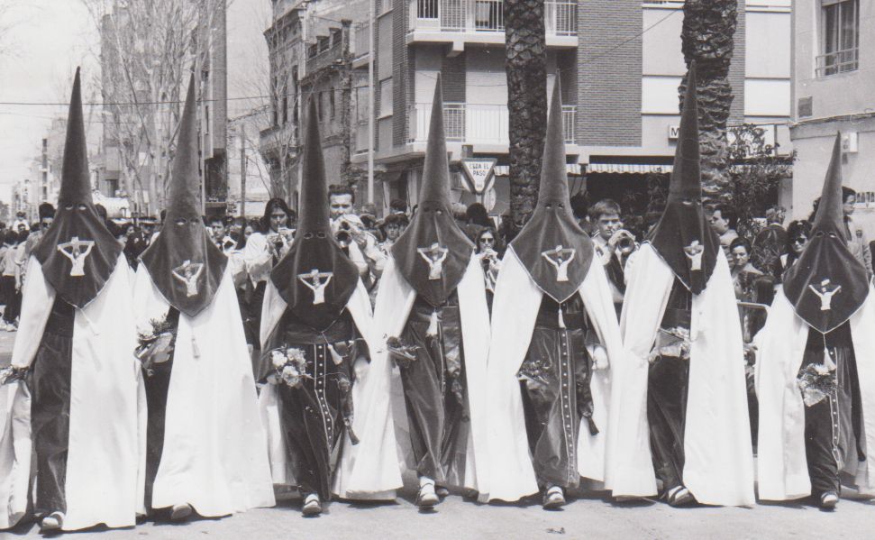 Remember: La Semana Santa Marinera en los años 90