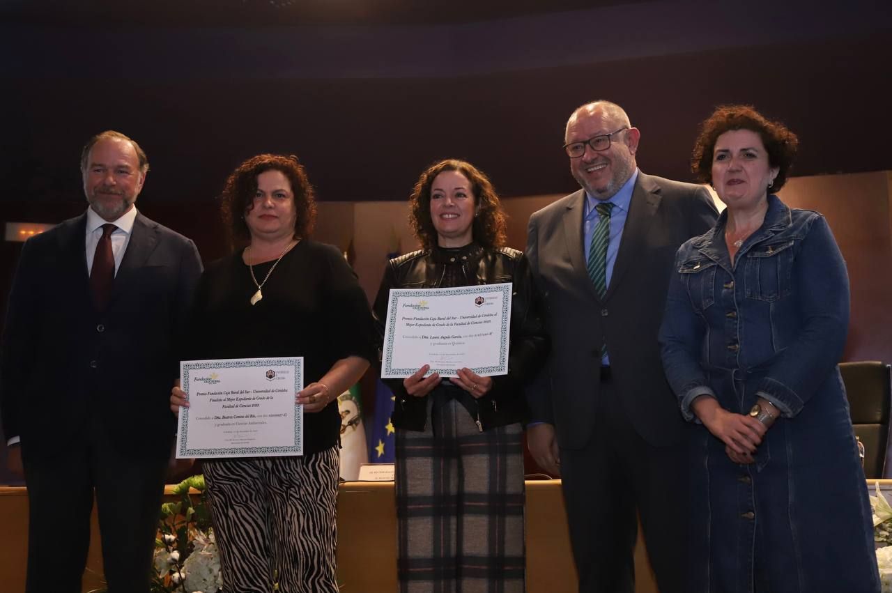 VI Premios de la Fundación Caja Rural del Sur a los mejores expedientes de Grado de la UCO, en imágenes