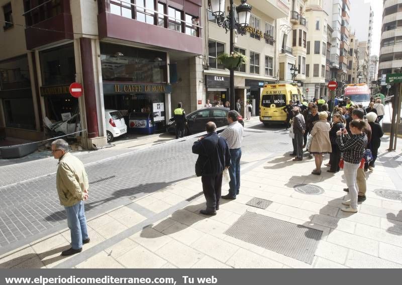 GALERÍA DE FOTOS - Accidente en la Plaza Santa Clara