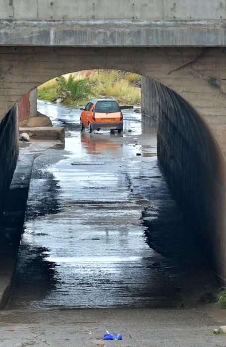 LLUVIA VECINDARIO