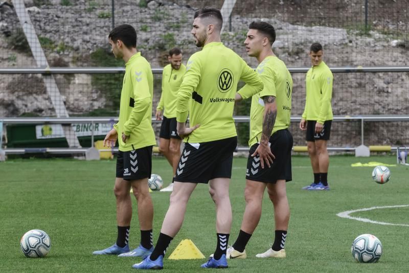 LAS PALMAS DE GRAN CANARIA. Entrenamiento de la UDLP  | 03/03/2020 | Fotógrafo: José Pérez Curbelo