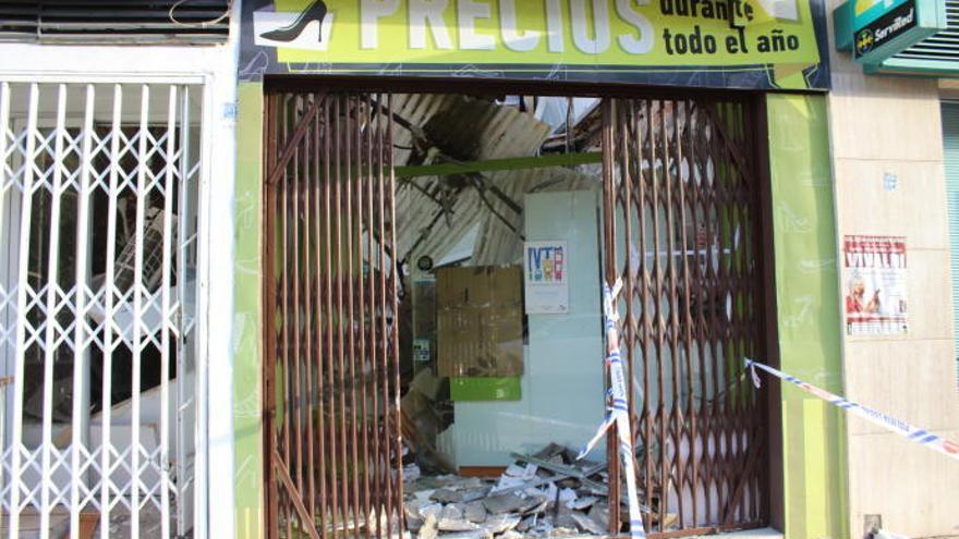 La terraza de una finca de Dénia se hunde de madrugada