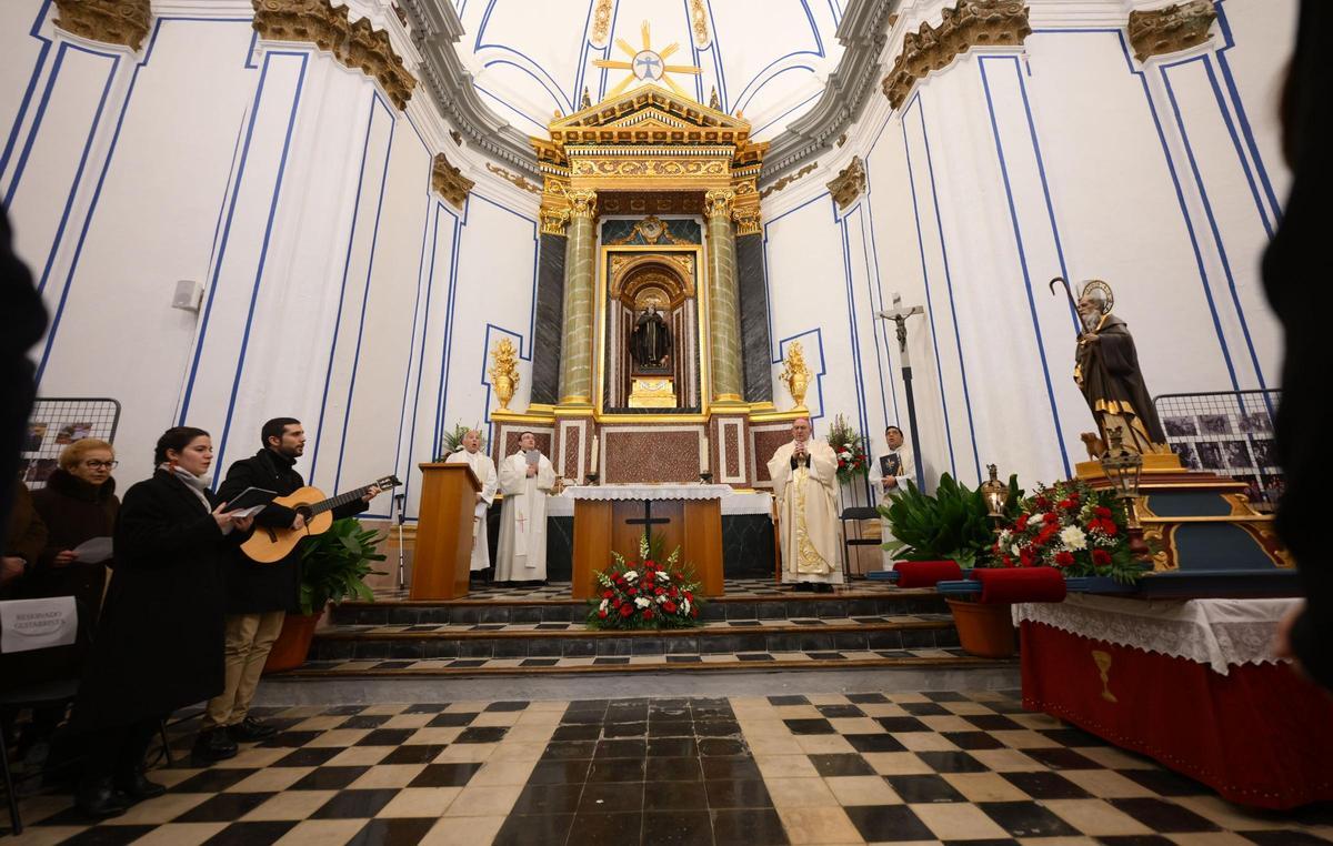 Bendición de la remodelación de la ermita de Sant Antoni Abat de Llucena Bendición de la remodelación de la ermita de Sant Antoni Abat de Llucena