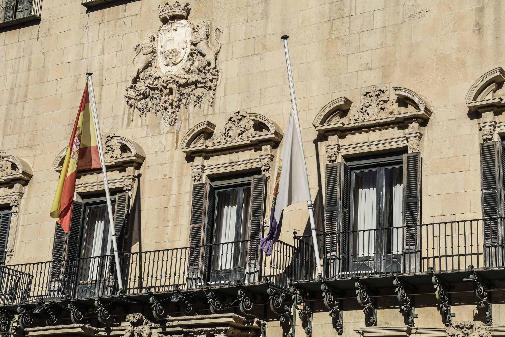 La ciudad de Alicante despide a su exalcalde Miguel Valor