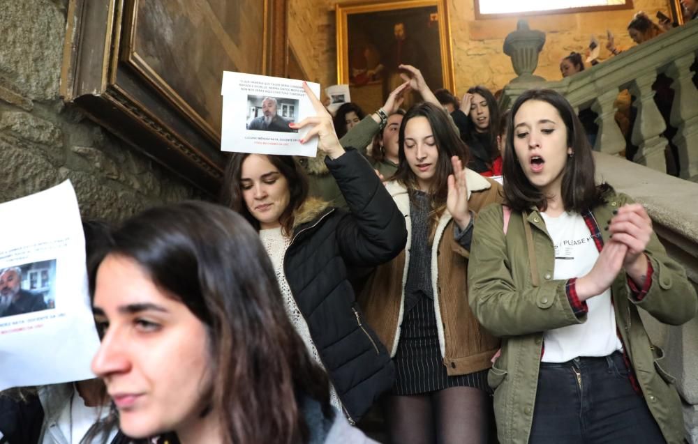 Las estudiantes irrumpieron en el Rectorado // X. Álvarez