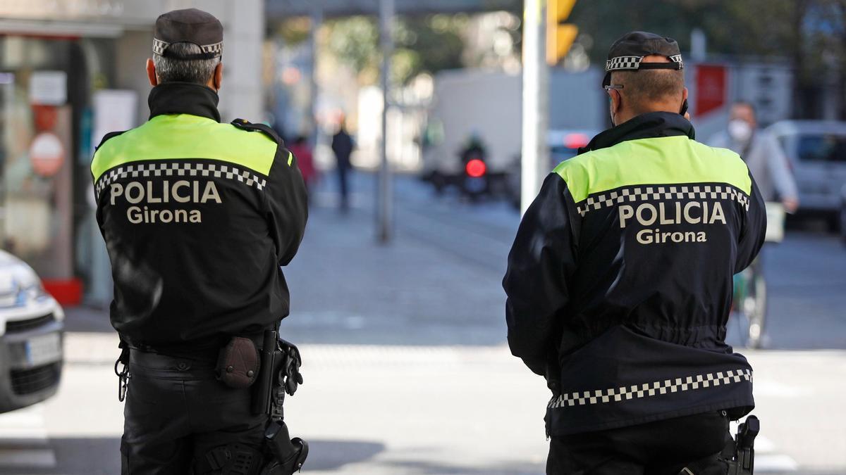 Agents de la Policia Municipal de Girona, en una imatge d&#039;arxiu