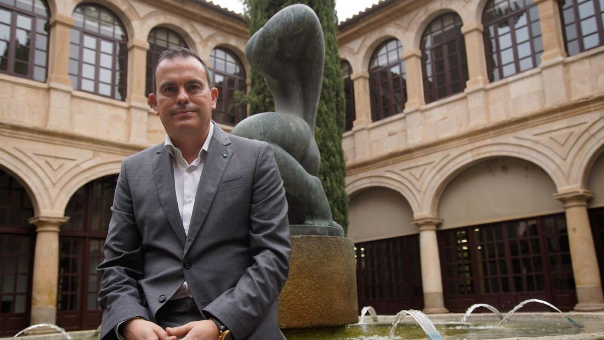 Francisco José Requejo, en el patio de la Diputación de Zamora. | Jose Luis Fernández