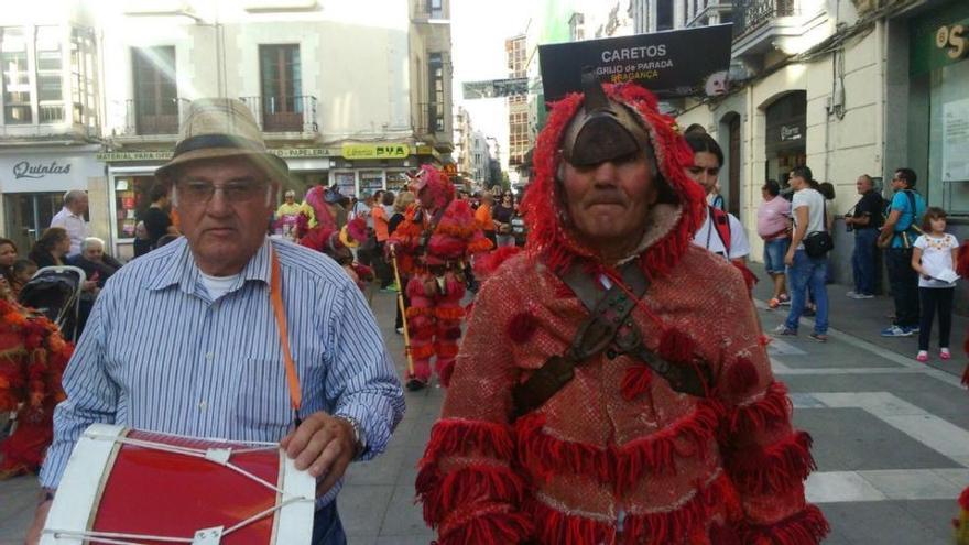 Participantes en el VII Desfile de la Máscara de Zamora